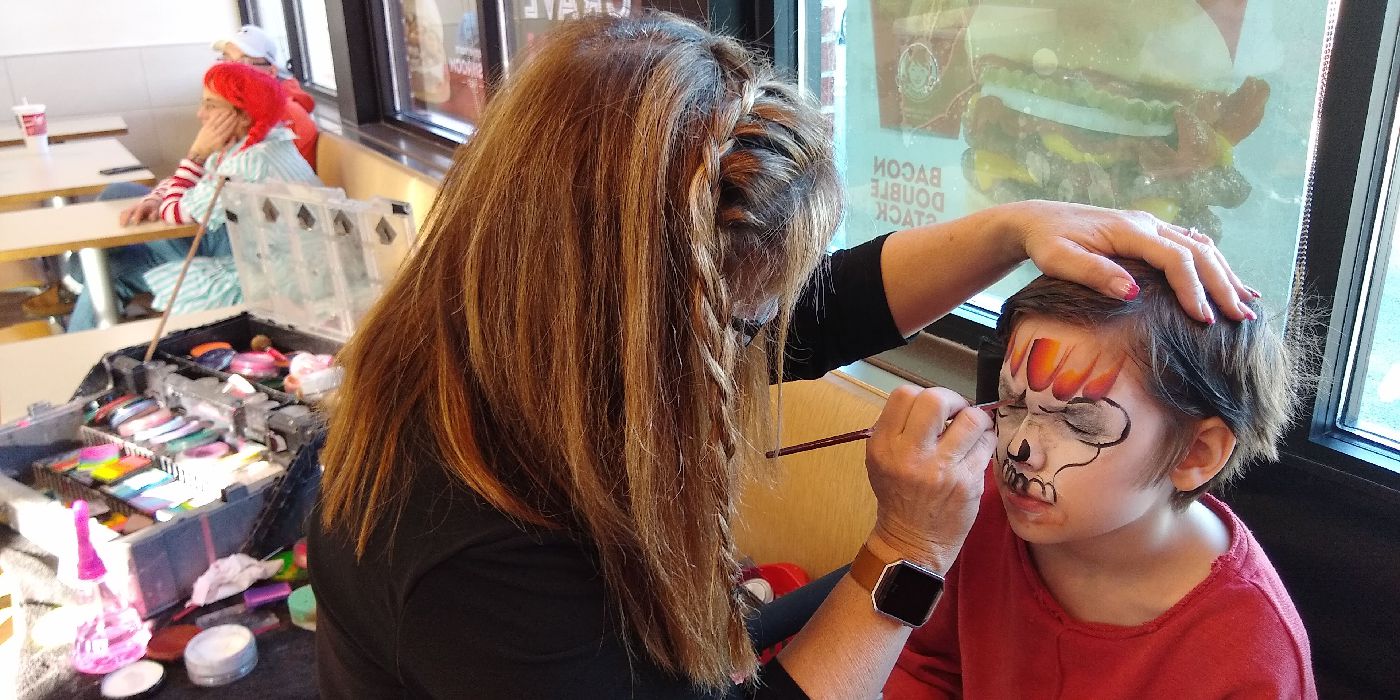 Professional face painter Zoe in Cary NC